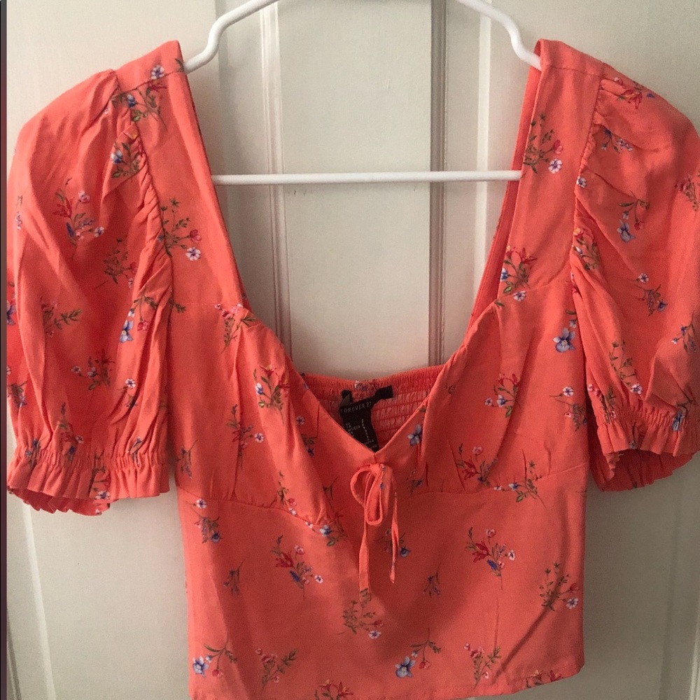 Crop top - Picture 2 of 2